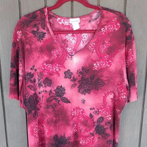 🌎Red Floral V-Neck T-Shirt